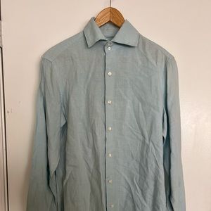 Light blue banana republic linen shirt size small.